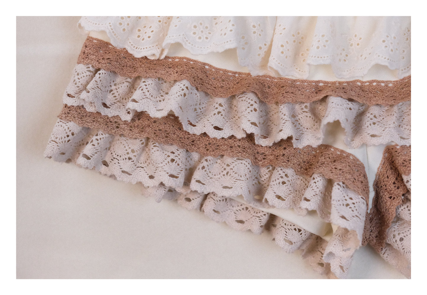 Rosé Isle Apricot Cake Pure Cotton Lace Ruffle High-Waist Base Shorts