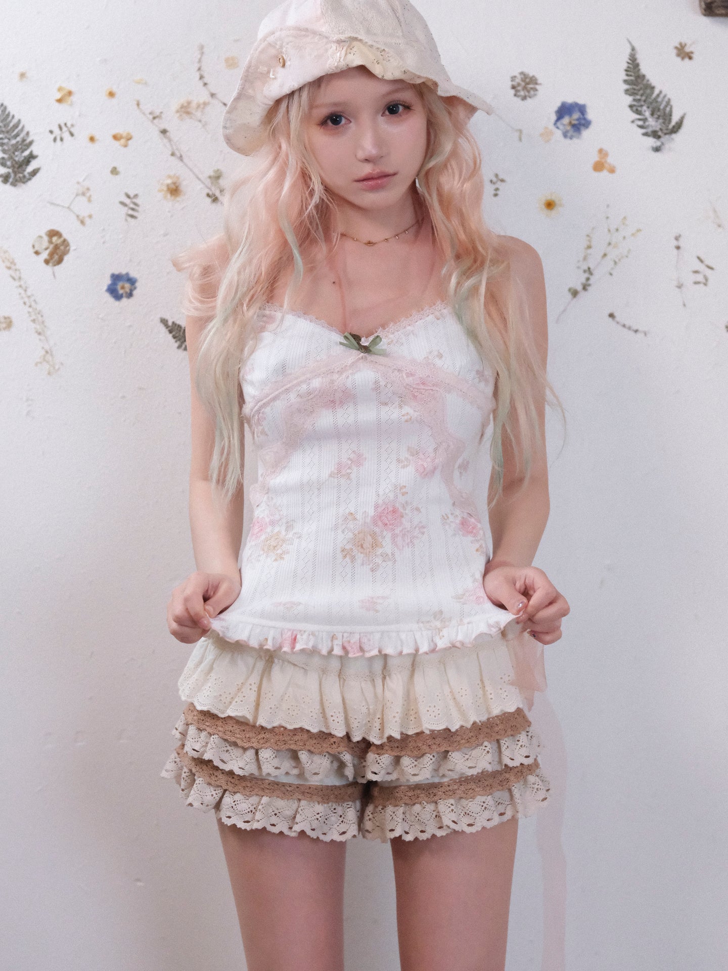 Rosé Isle Apricot Cake Pure Cotton Lace Ruffle High-Waist Base Shorts