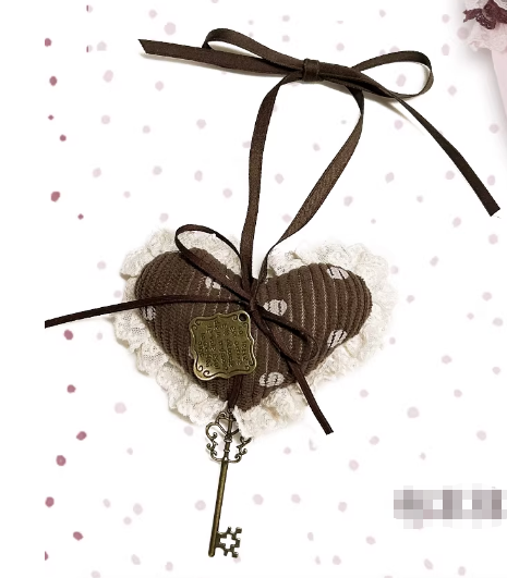 ROSE ISLAND Neapolitan berry chocolate forest-style girlish cotton-feel lace multi-layer underarm bag With pendant