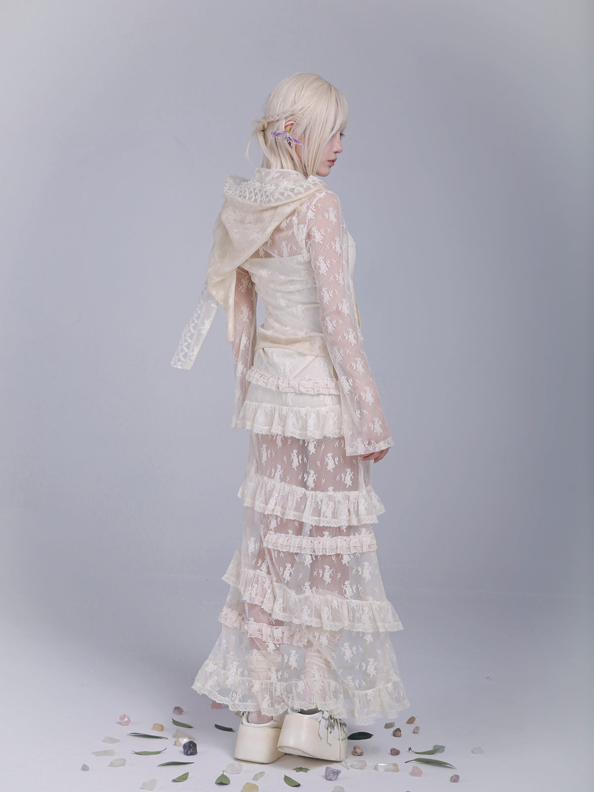 Elf in mist lace midi skirt with inner shorts