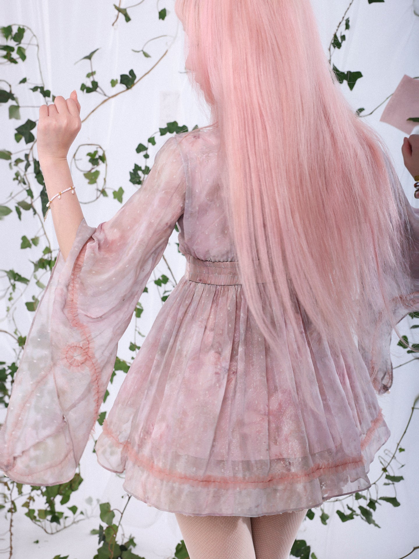 Rosé Isle Twinkling Light Hand-sewn Bead Placement Butterfly Sleeve Top with Short Skirt