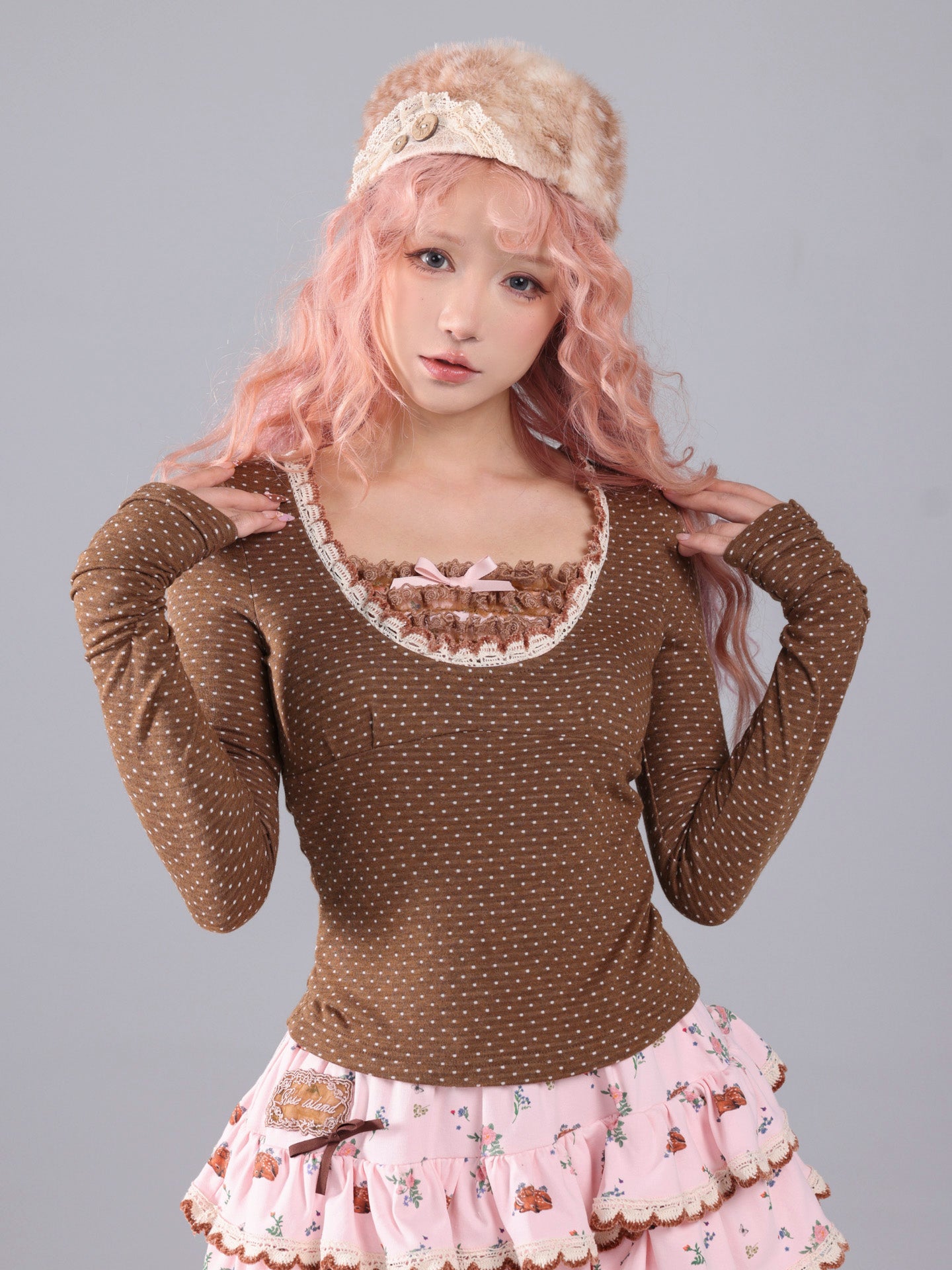 ROSE ISLAND Brown Polka Dot Knit Lace Splice Long-Sleeve Base Shirt for Autumn and Winter