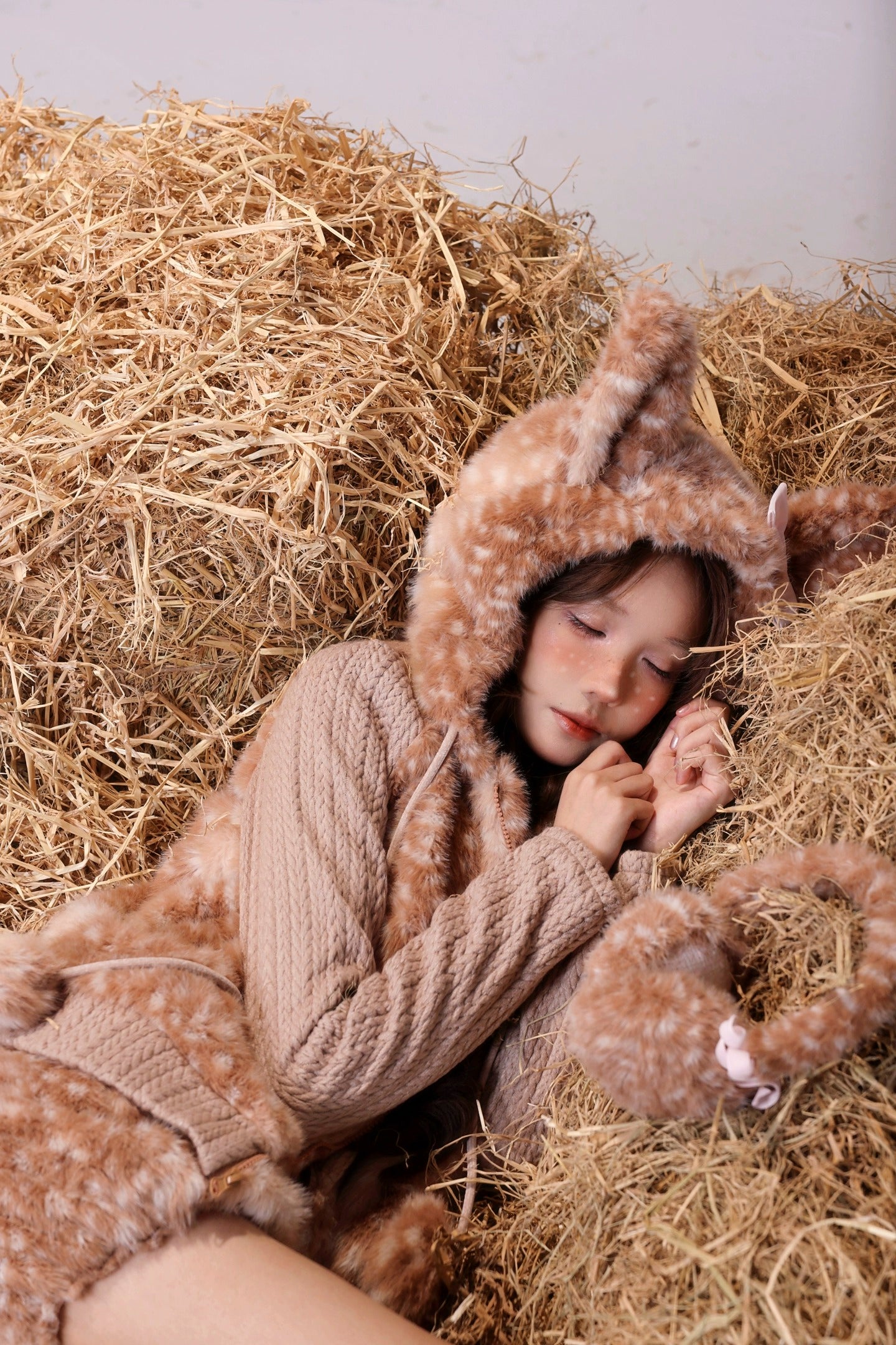 Rose Island Winter Fawn Fur-patch Knit Shorts with Drawstring and Pom-pom Leg Warmers