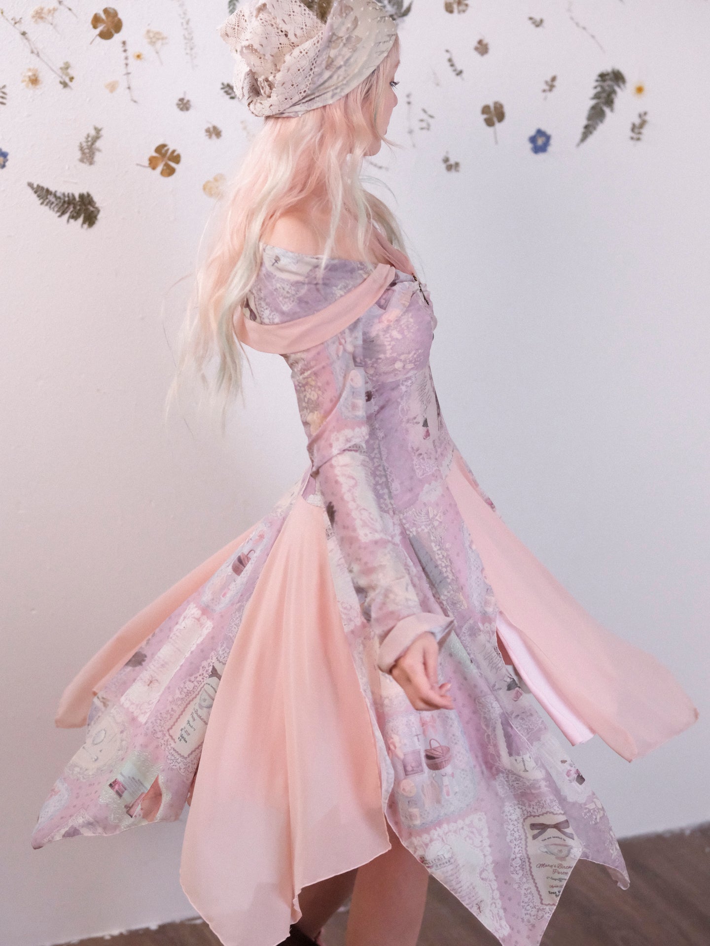 Rosé Isle Old-Time Letter Vintage Print Stretch Mesh Dress Off-Shoulder Irregular Spliced Hem