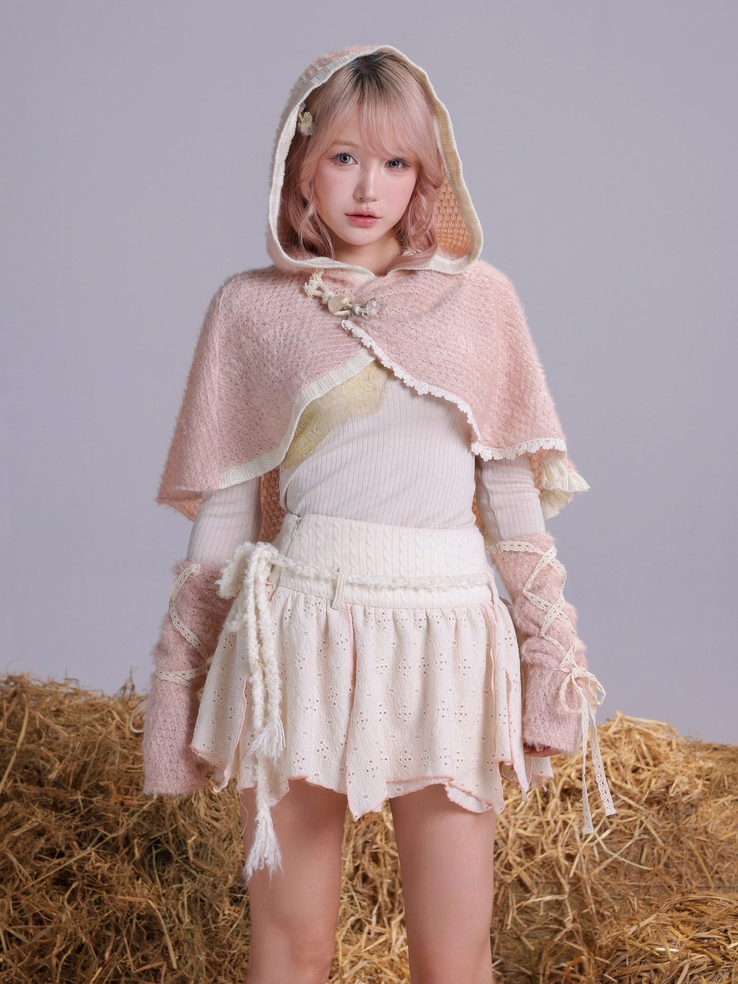 [ROSE ISLAND] Fluffy Forest Language Knitted Fleece Cape with Sleeves