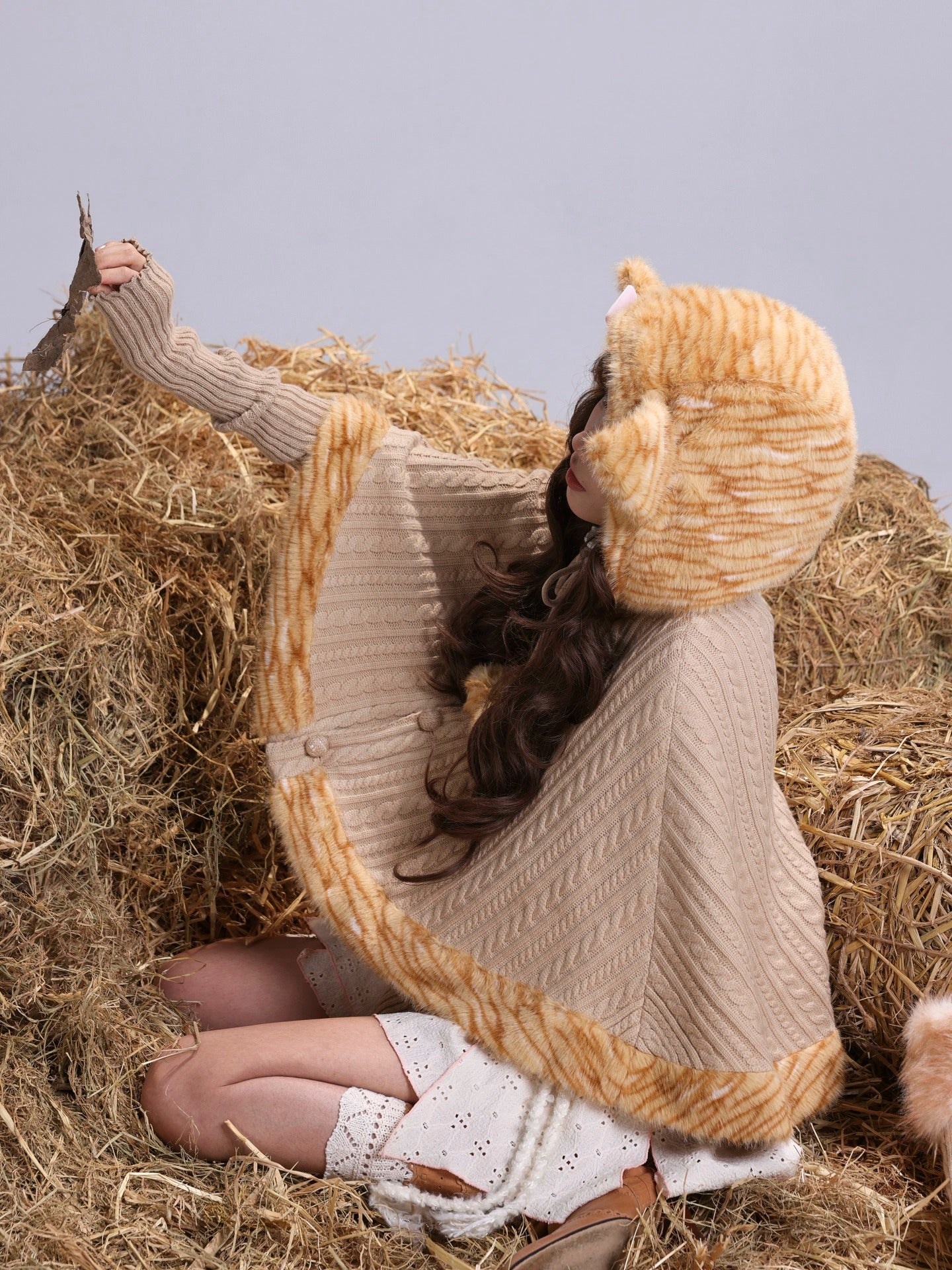 Rose Island Orange Cat Winter Fur-patch Knit Fleece-lined Versatile Forest-style Cape Exclusive Design