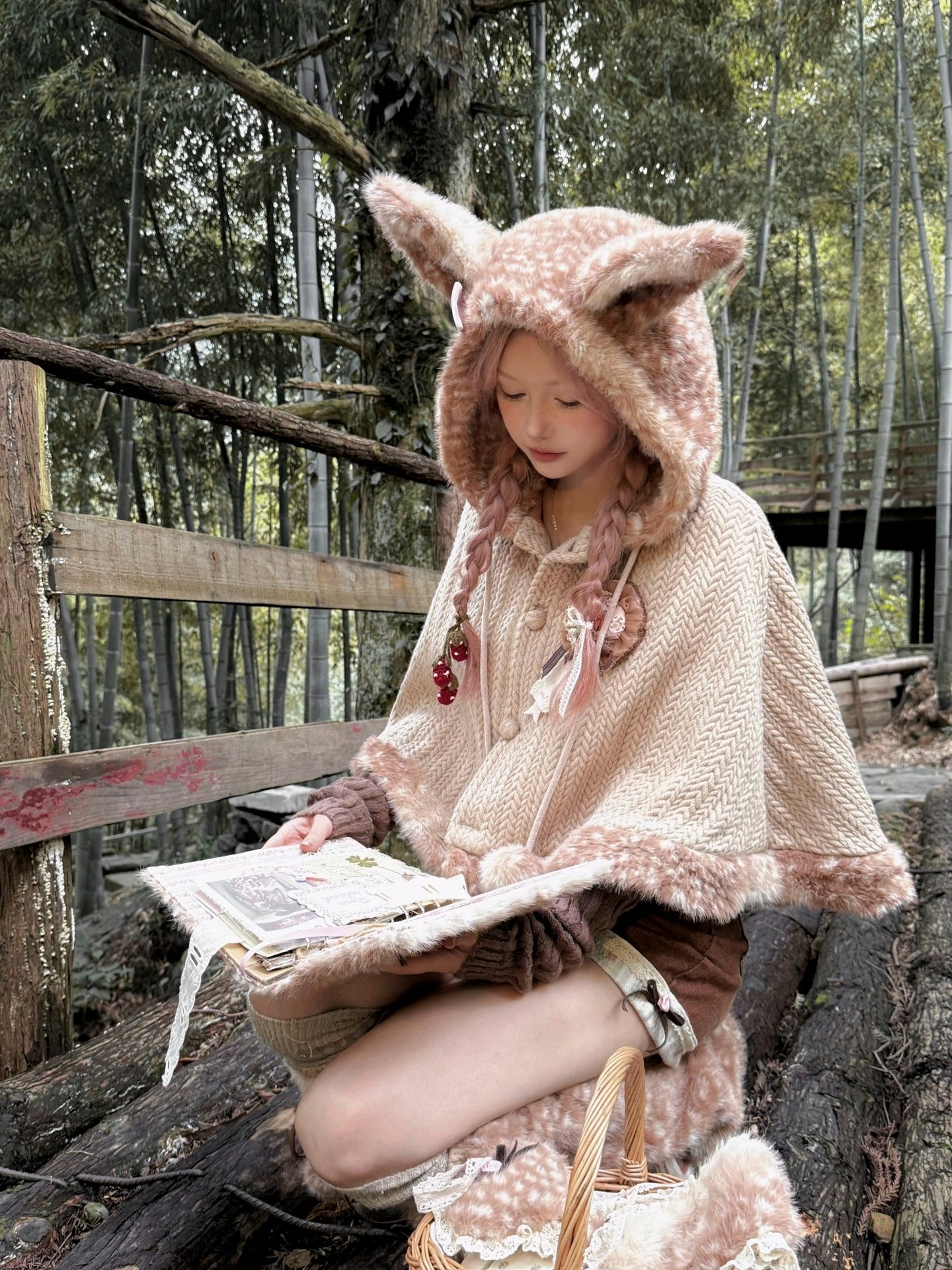 Rose Island Deer Island Winter Fur-Trimmed Knit Fleece Multi-Style Forest Cape Exclusive Design
